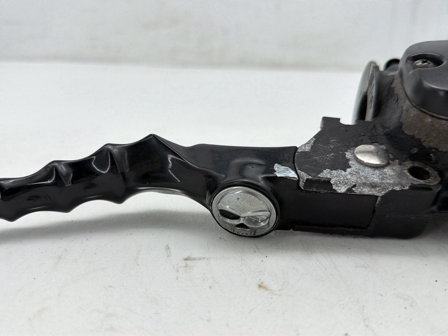 2009 Harley Dyna Street Bob FXDB OEM Front Right Brake Lever Master Cylinder