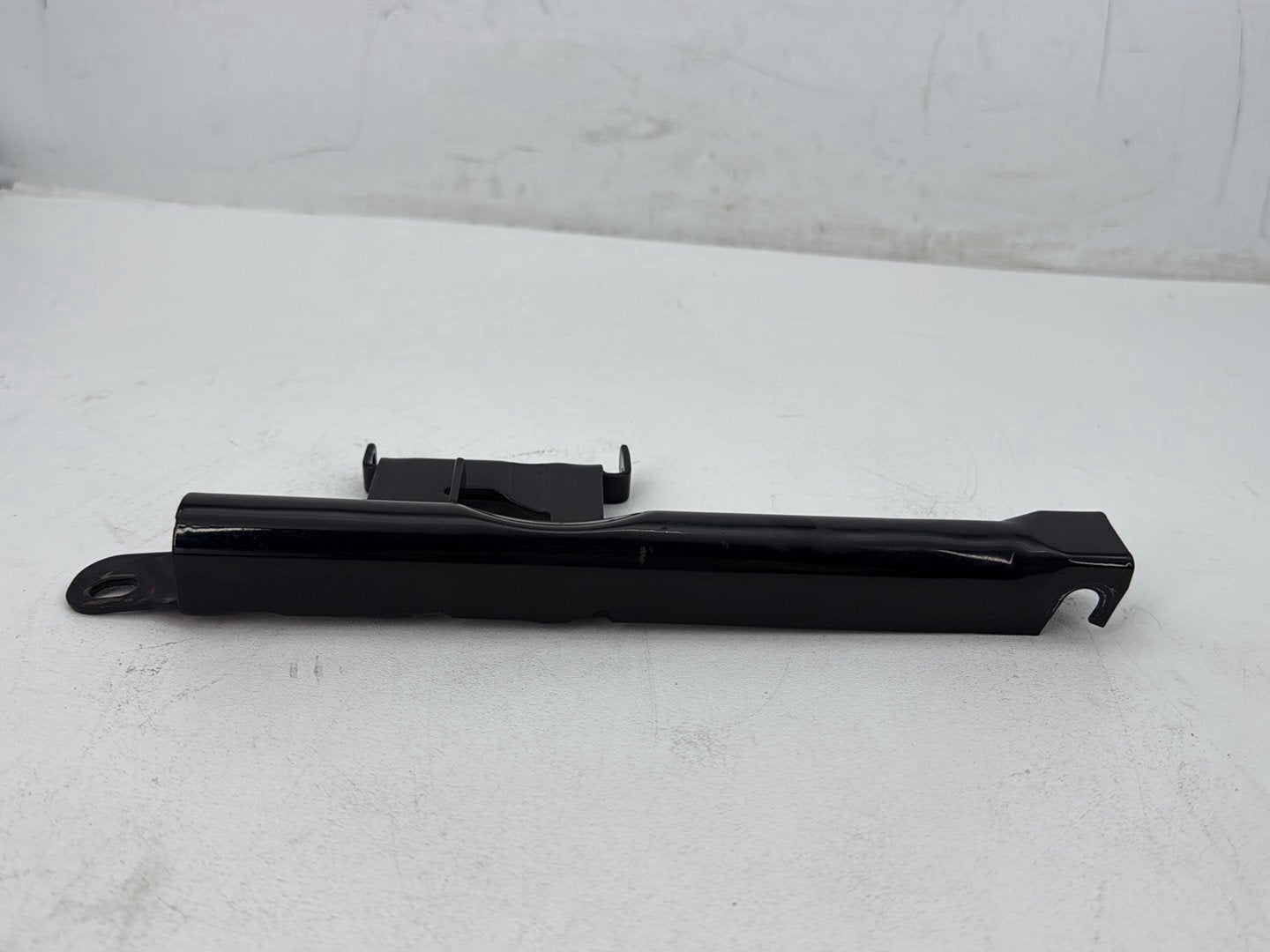 2004 Harley Softail FLSTC Heritage Classic OEM Seat Bracket Mount Support Mounting