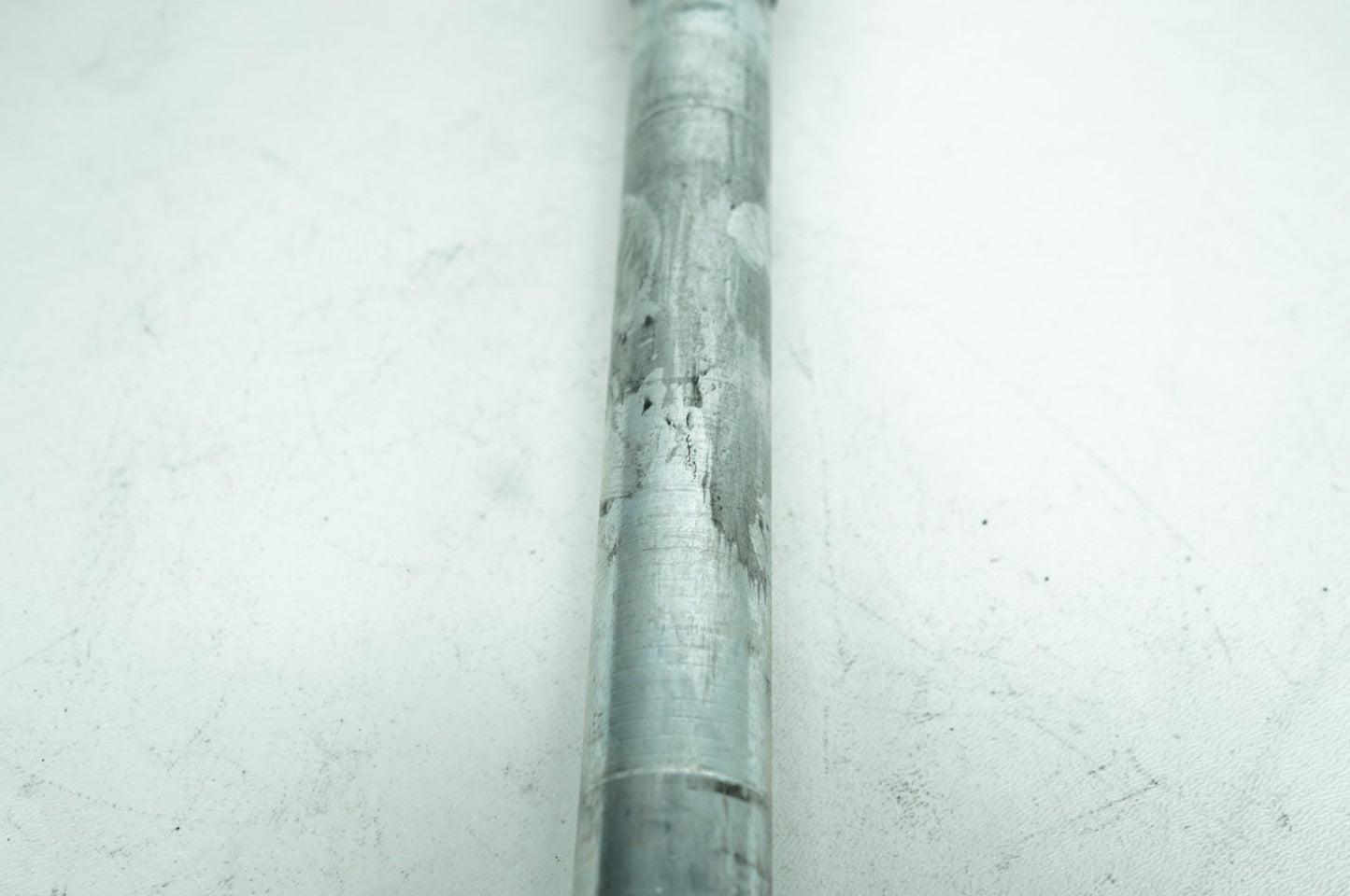 1999 - 2006 Harley-Davidson Touring Road King Front Wheel Axle Bolt Shaft 43364-00