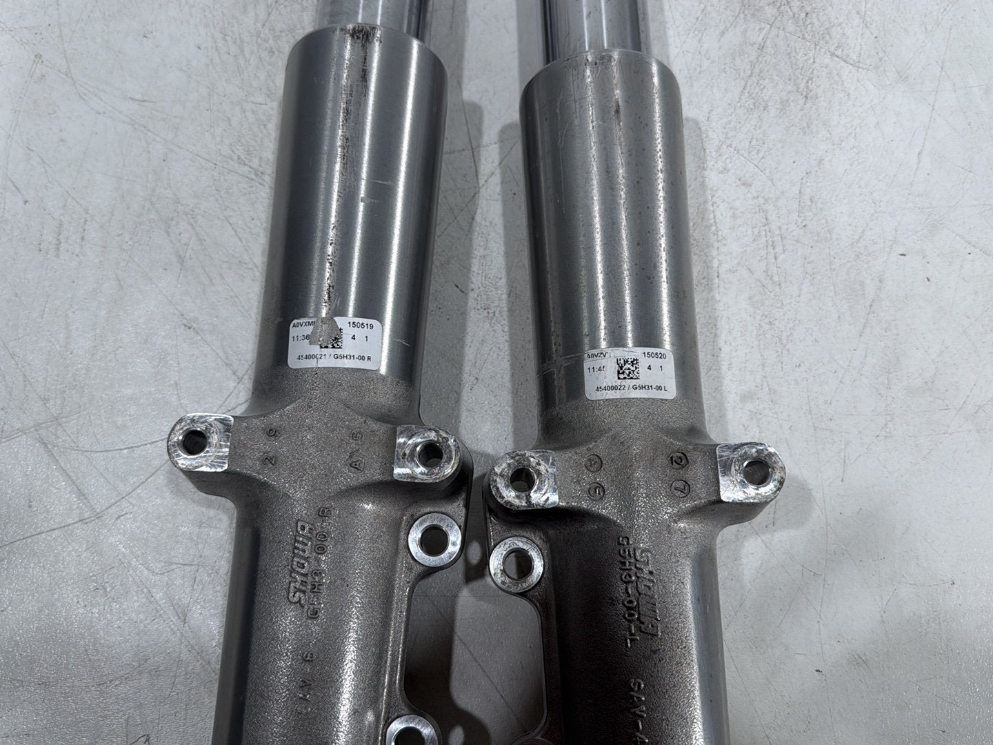 2015 Harley Road Glide Touring FLTRXS OEM Front Left & Right Fork Legs Sliders