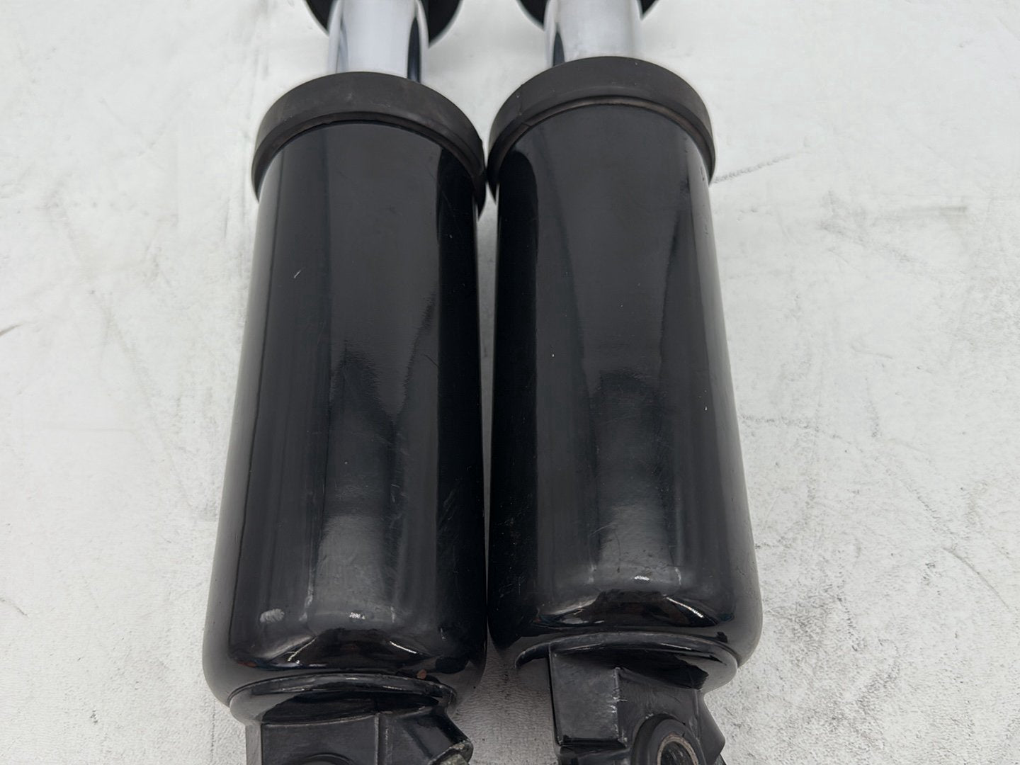 2003 Harley Electra Glide Touring Ultra FLHTCUI OEM Rear Left Right Shock Absorbers