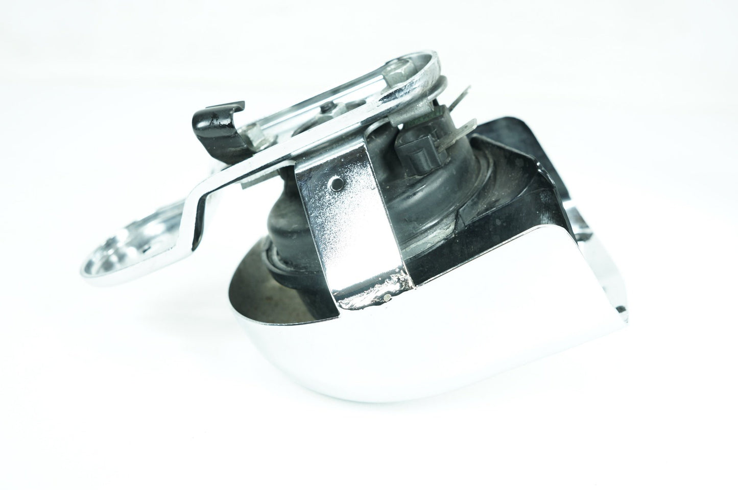 2007 - 2013 Harley-Davidson Softail Heritage Classic Horn Signal Klaxon Chrome Cover 69012-93A