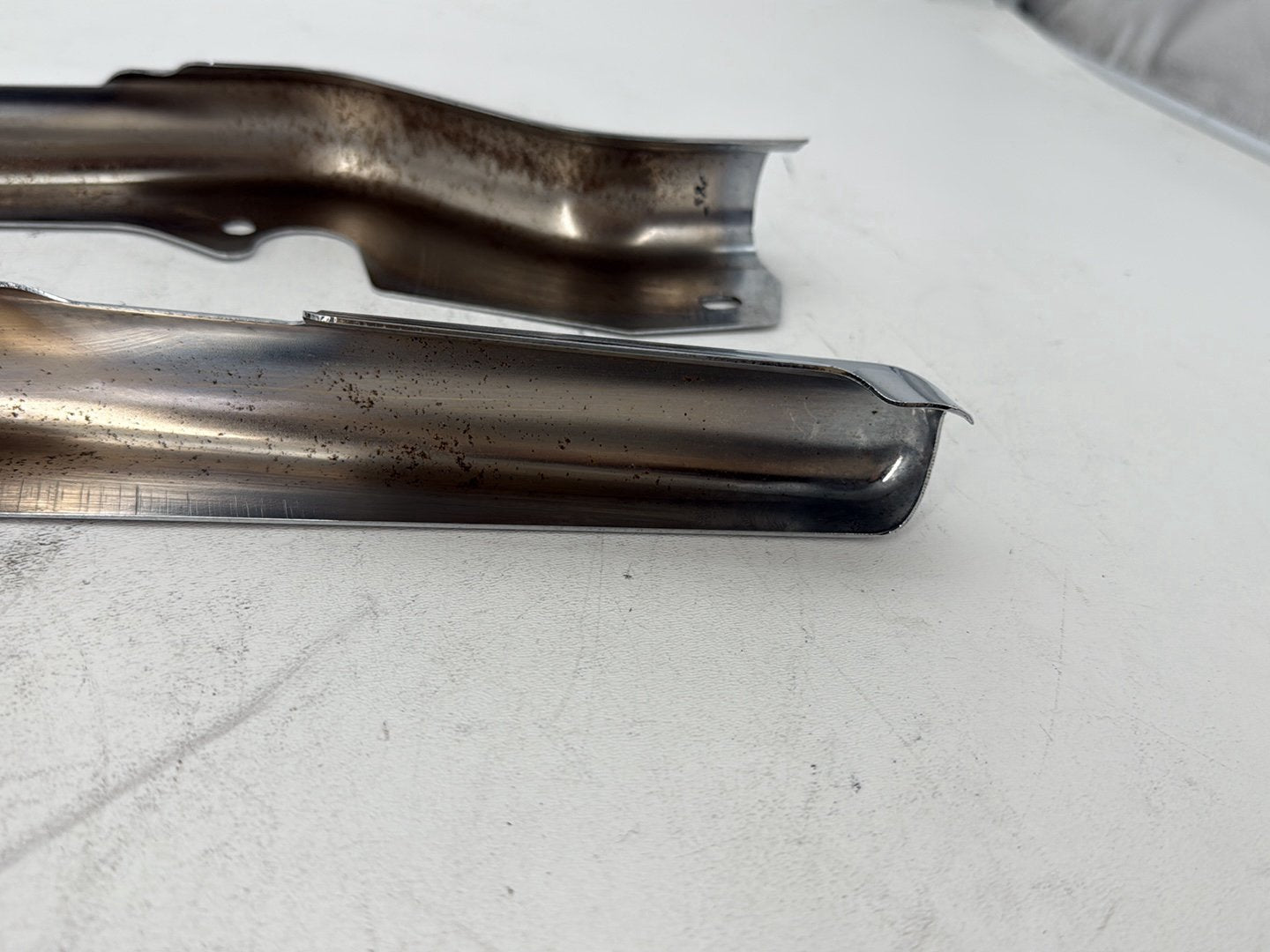 2007 Harley Street Glide Touring FLHX OEM Rear Left Right Fender Struts Bracket