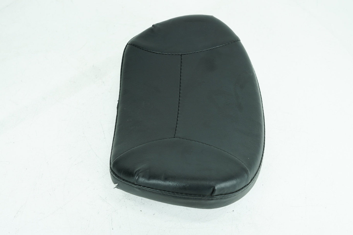 1999 - 2006 Harley-Davidson Touring Road King Classic Rear Passenger Backrest Cushion Pad 51633-06