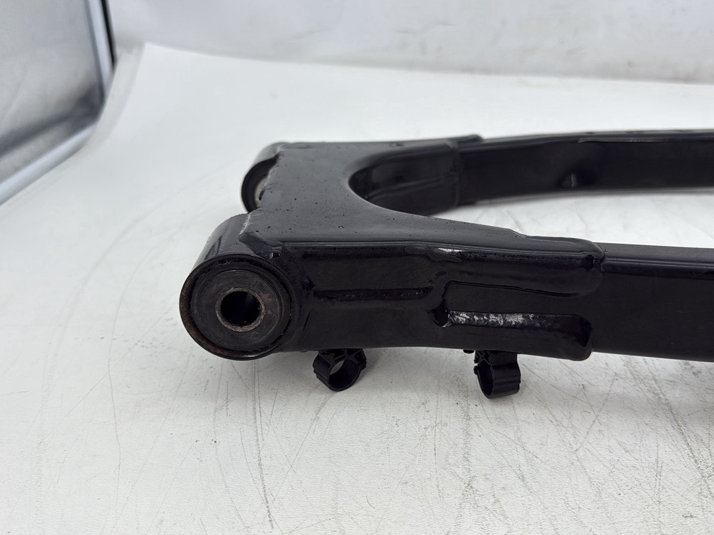 2000 Harley Touring FLHTCUI Electra Glide Ultra OEM Rear Fork Swingarm Swing Arm