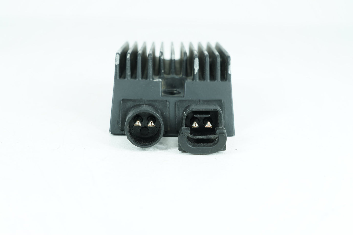 2012 - 2026 Harley-Davidson Sportster Iron 883 Voltage Regulator Rectifier   	74700012