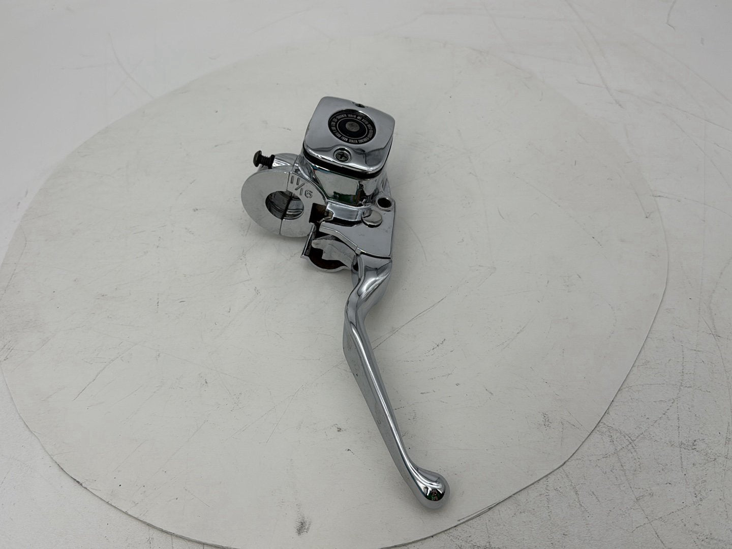 1999 - 2006 Harley-Davidson Touring CVO Screamin Eagle Road King Front Right Brake Lever Master Cylinder 45179-02A