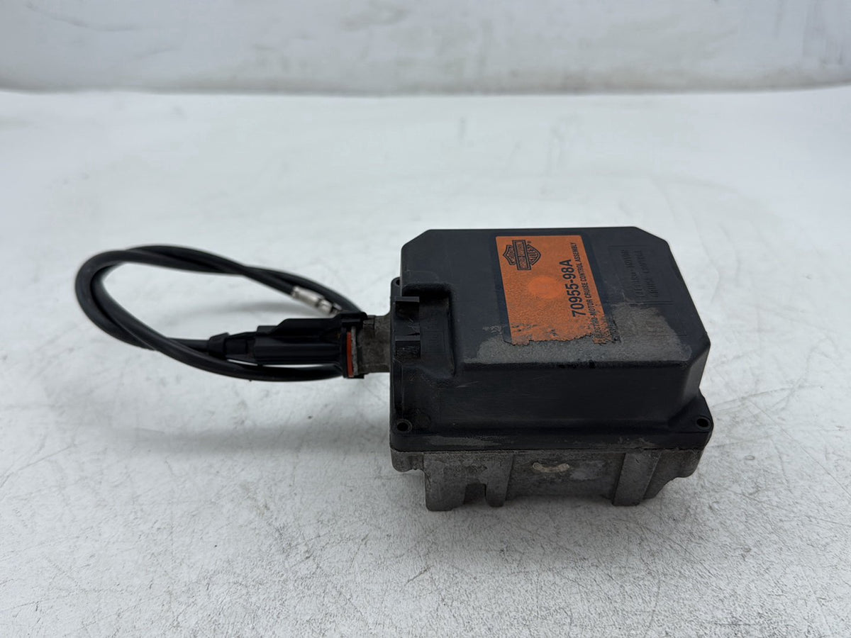2000 Harley Electra Glide Touring Ultra OEM Cruise Control Actuator 70955-98A