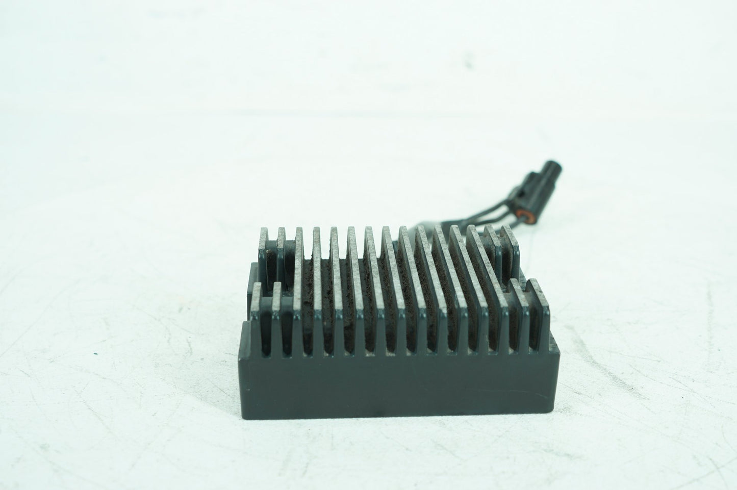 1989 - 2003 Harley-Davidson Sportster Hugger Voltage Regulator Rectifier  74523-94A