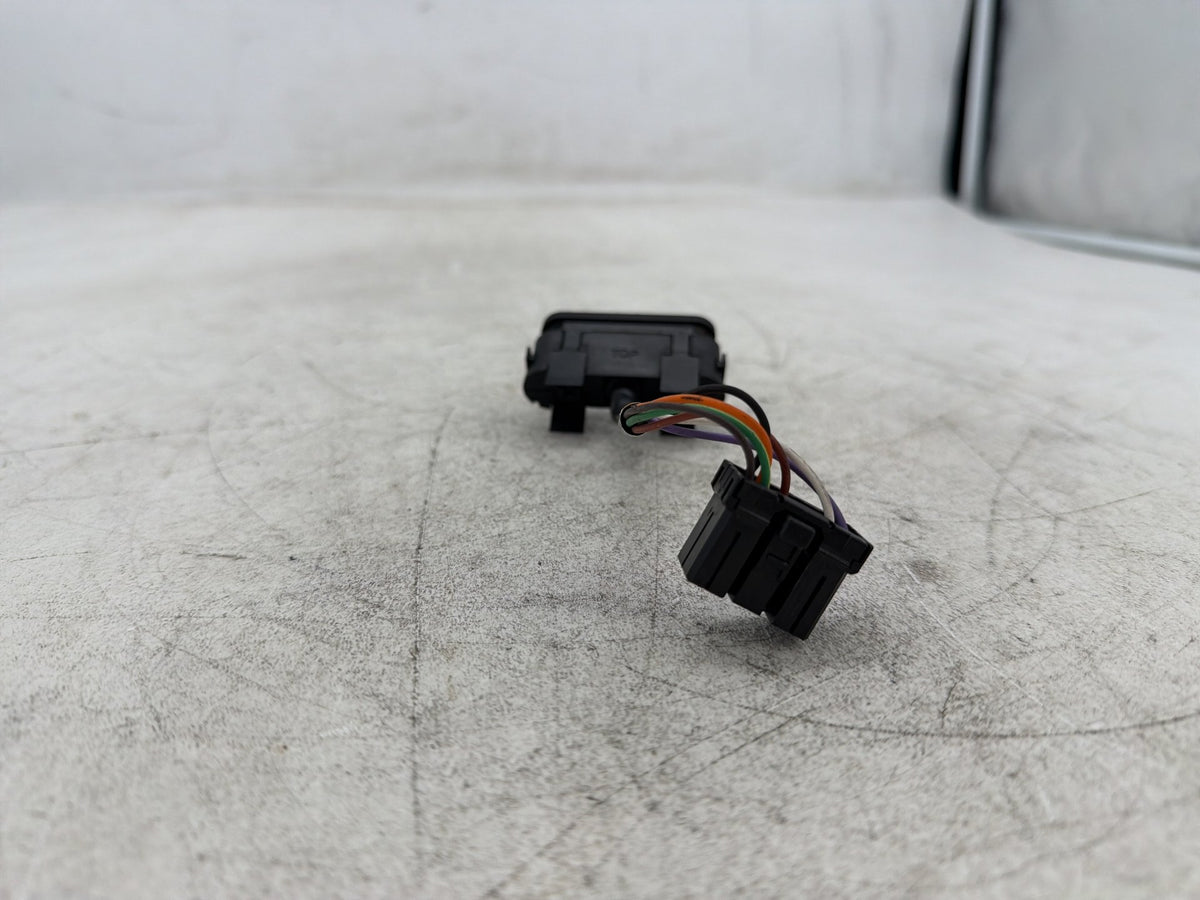 2010 Harley Electra Glide Touring Ultra OEM Dash Indicator Lamp Wire Plug In