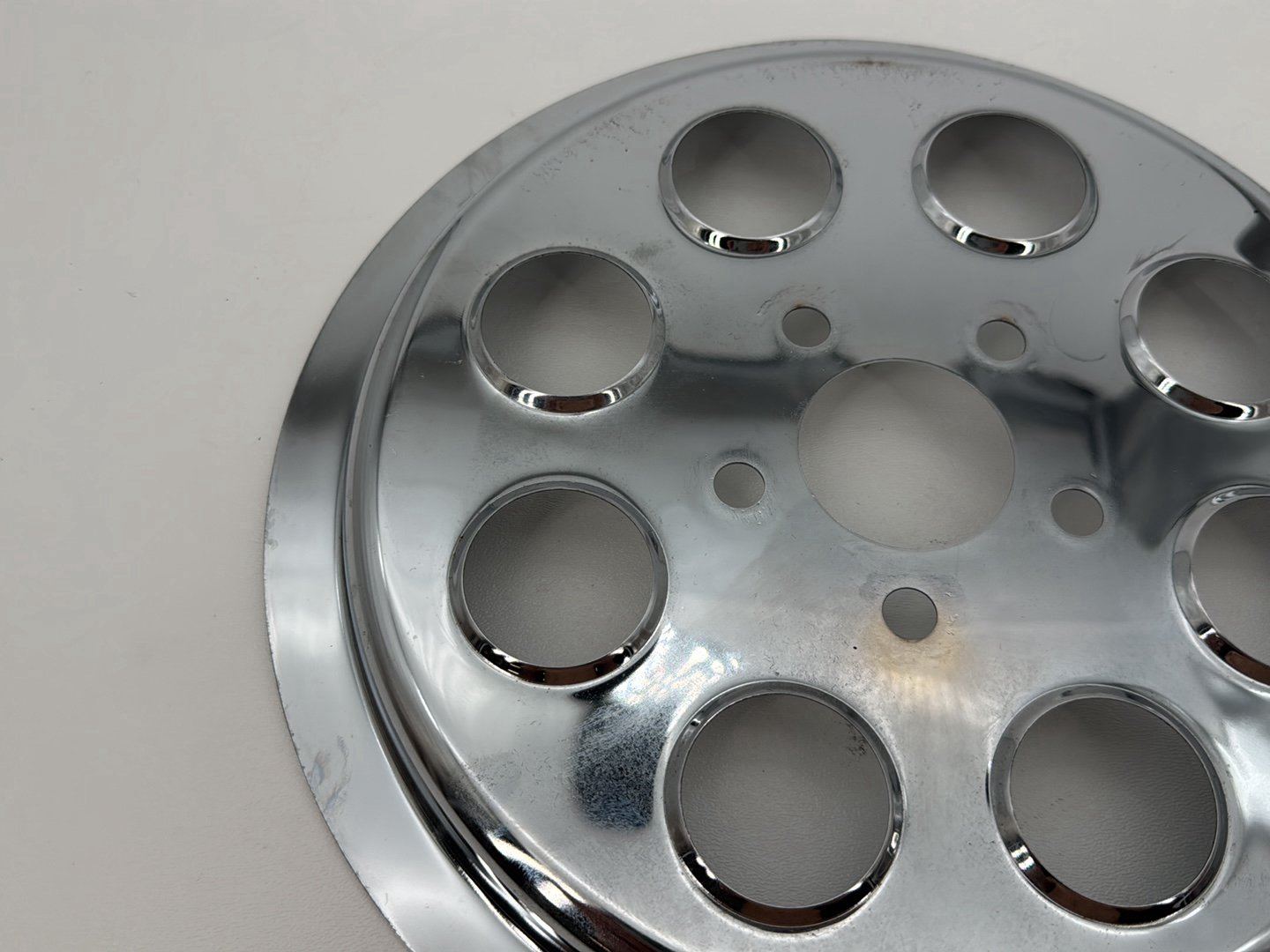 1999 - 2006 Harley-Davidson Dyna Wide Glide Rear Wheel Belt Sprocket Cover Chrome