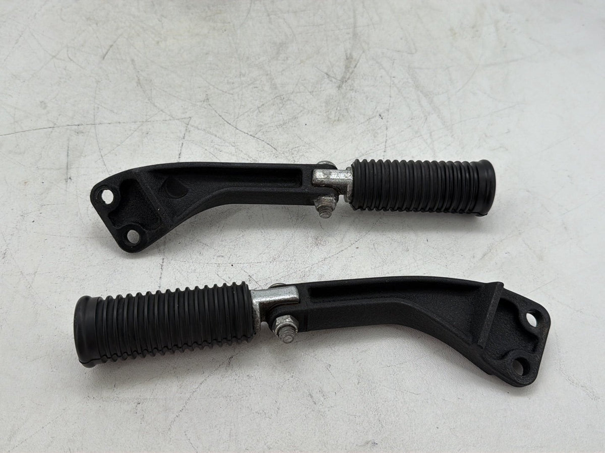 2014 Harley Dyna Low Rider FXDL OEM Passenger Left & Right Foot Pegs