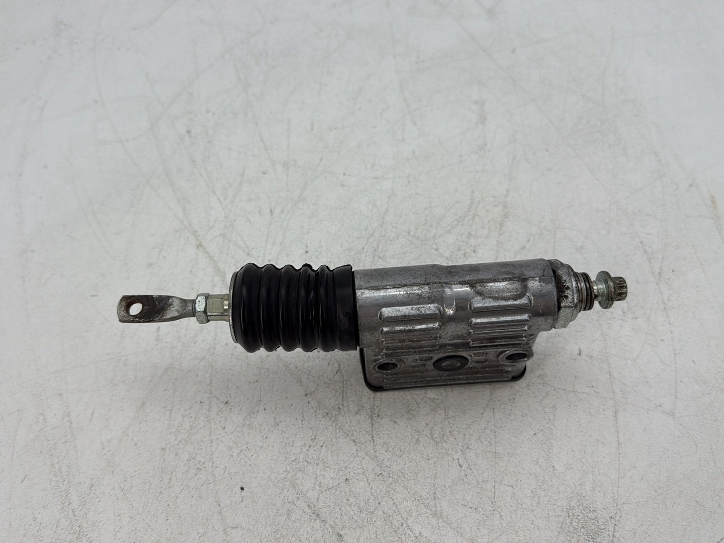 2001 Harley Sportster 883 Hugger XLH883 OEM Rear Brake Master Cylinder Reservoir