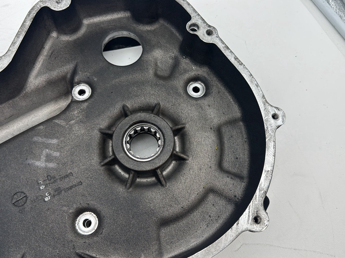 2008 Harley Touring FLHT Electra Glide OEM Inner Primary Clutch Cover 60677-07