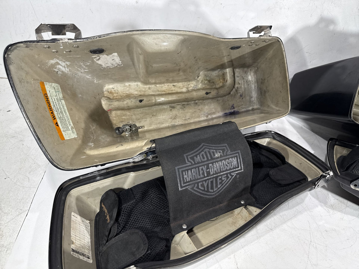 2002 Harley Electra Glide Touring FLHT OEM Left Right Saddlebags Luggage NOKey