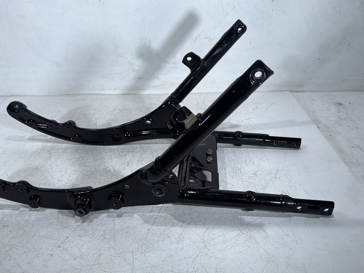 2013 Harley Electra Glide Touring CVO Rear Back Sub Frame Rail Bar 48079-09BHP
