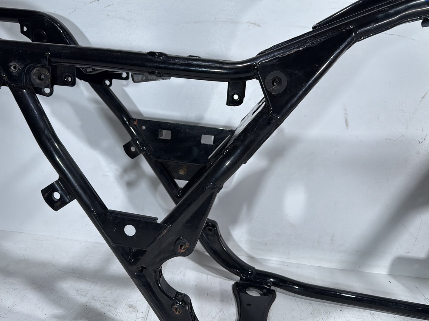 2004 Harley Road King Touring Custom FLHRSI OEM Body Main Frame Chassis CLN CLR