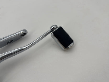 1999 - 2006 Harley-Davidson Dyna Wide Glide Left Driver Foot Controls Peg Rest  	33693-93