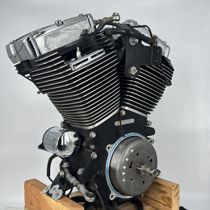 1999 - 2006 Harley-Davidson Touring Electra Glide Classic EFI Twin Cam 88 Engine Motor  	16125-01