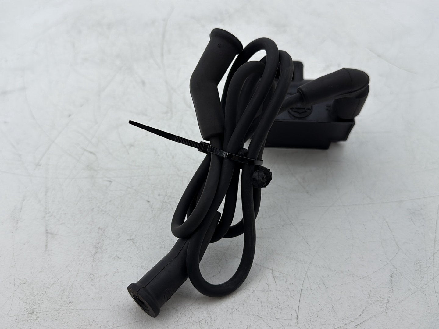 2014 Harley Street Glide Touring FLHXS OEM Ignition Coil Spark Igniter