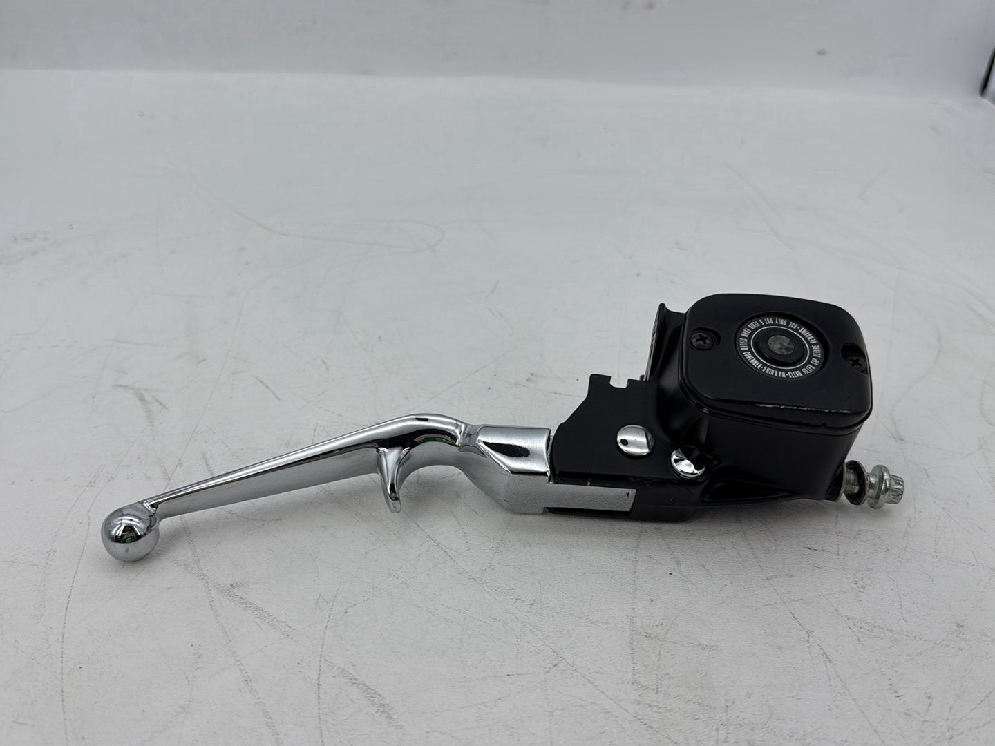 2000 Harley Touring FLHTCI Electra Glide Classic OEM Front Right Brake Lever Master Cylinder