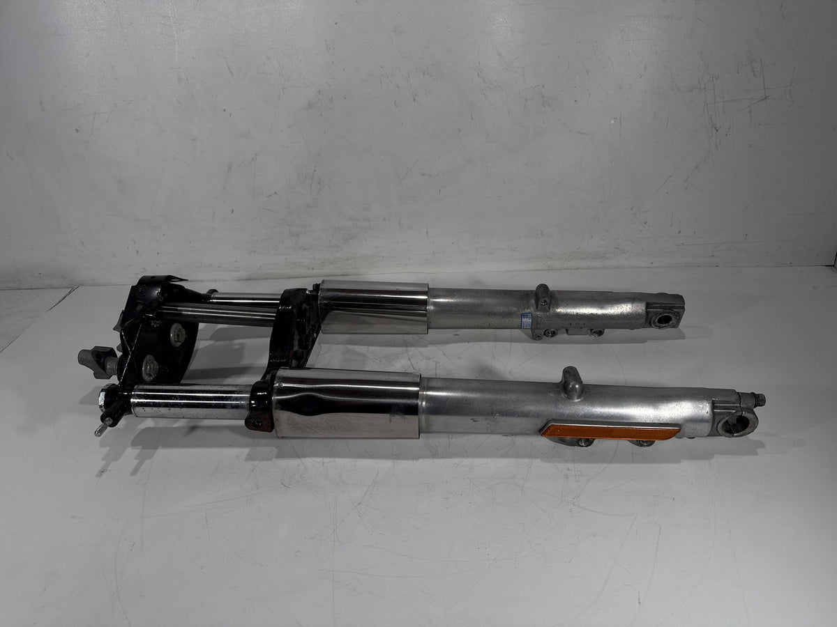 2011 Harley Road King Touring OEM Front Triple Tree Set LH RH Fork Legs Sliders