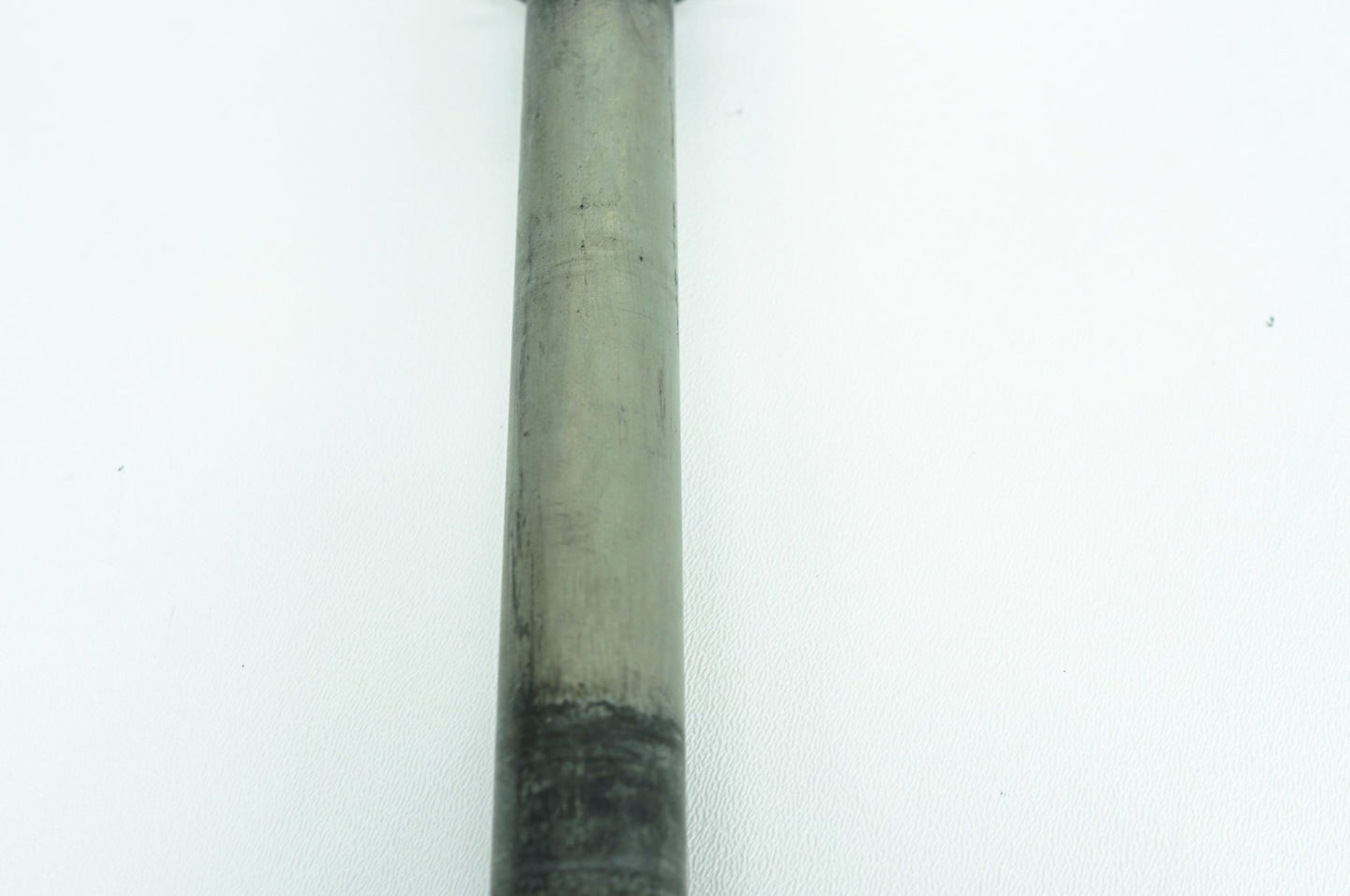 2007 - 2017 Harley-Davidson Dyna Street Bob Rear Wheel Axle Bolt Shaft 41114-08
