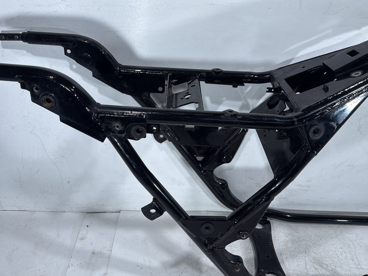 2005 Harley Road King Touring Police OEM Body Main Frame Chassis SLVG