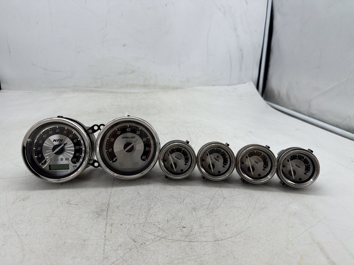 09 Harley Electra Glide Touring CVO Eagle Air Oil Volt Fuel Tacho Speedo Gauges