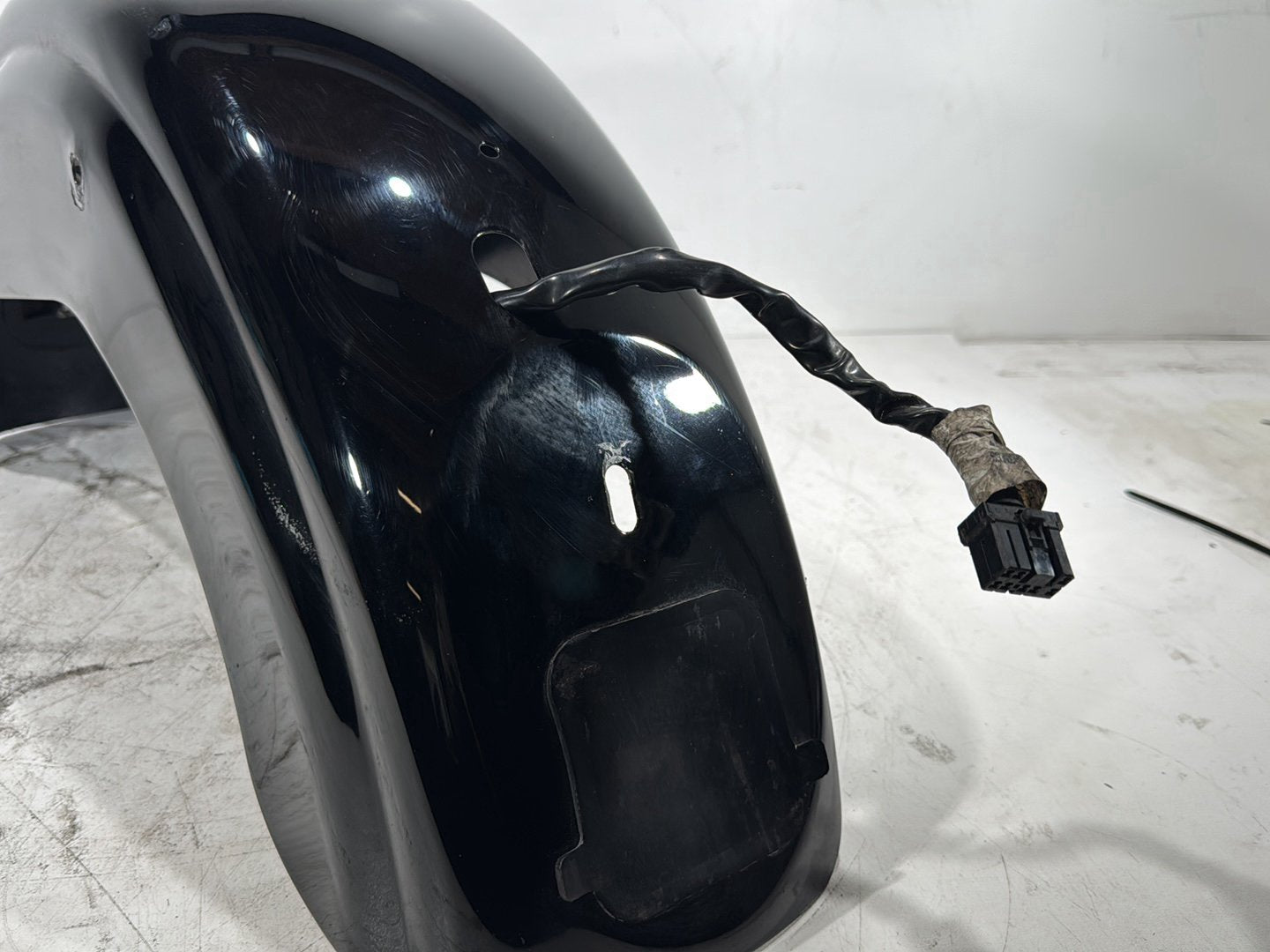 2004 Harley Dyna Super Glide FXDI OEM Rear Wheel Fender Taillight Brake Lamp