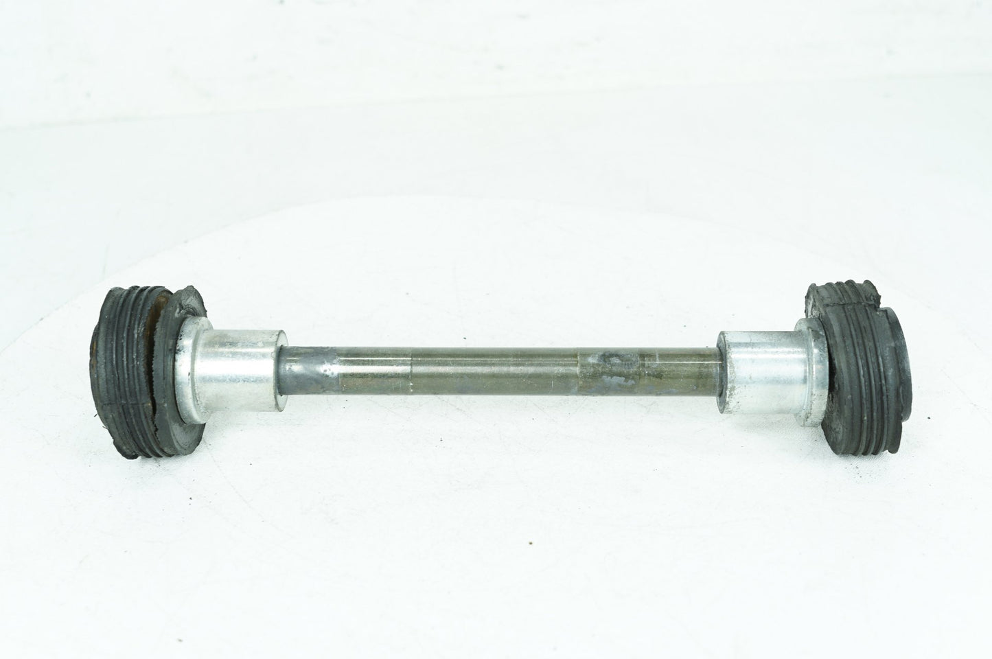 1999 - 2006 Harley-Davidson Touring Street Glide Rear Fork Swingarm Pivot Bolt Shaft 47505-02