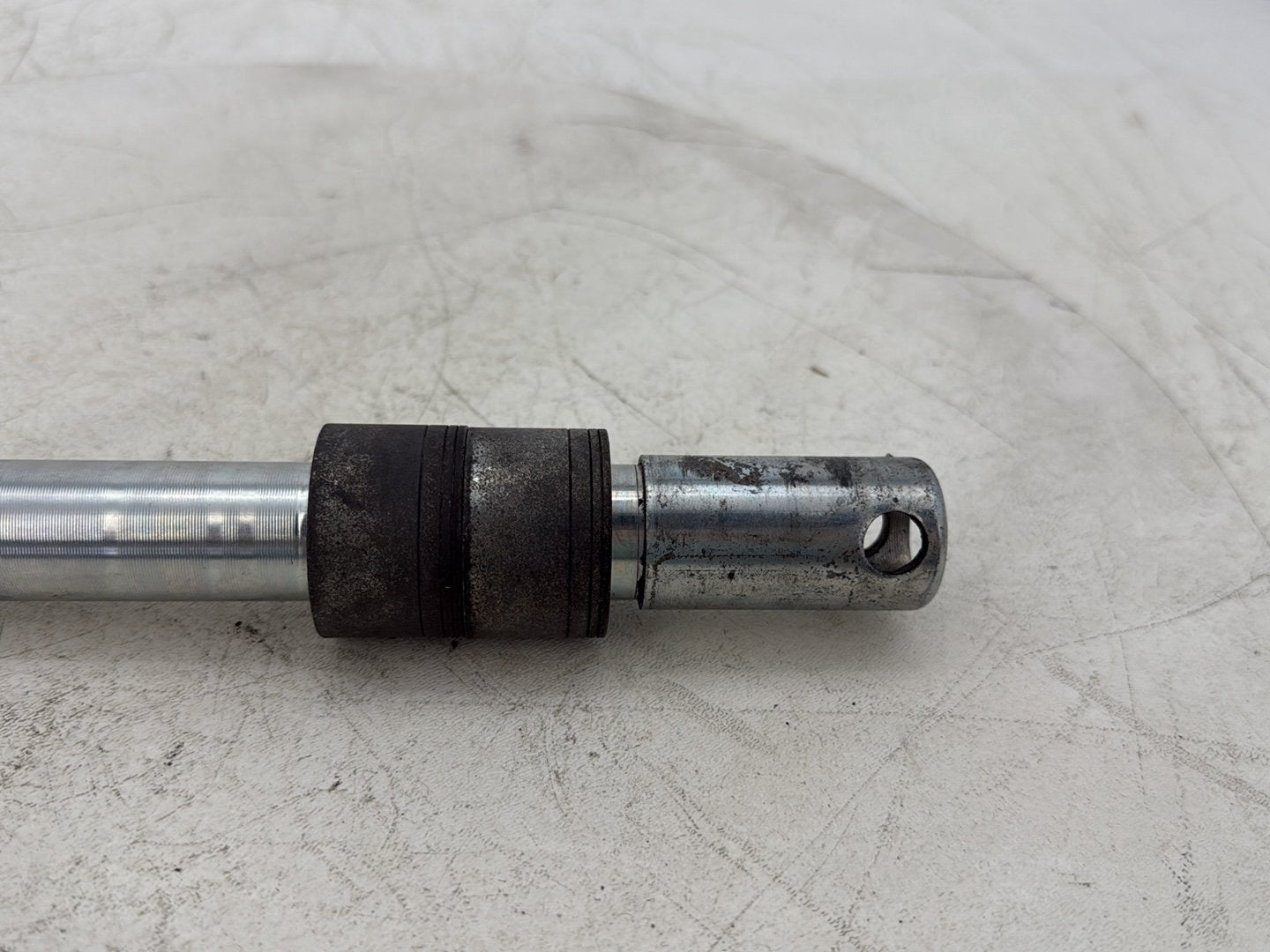 2015 Harley Dyna Low Rider FXDL OEM Front Wheel Axle Bolt Shaft