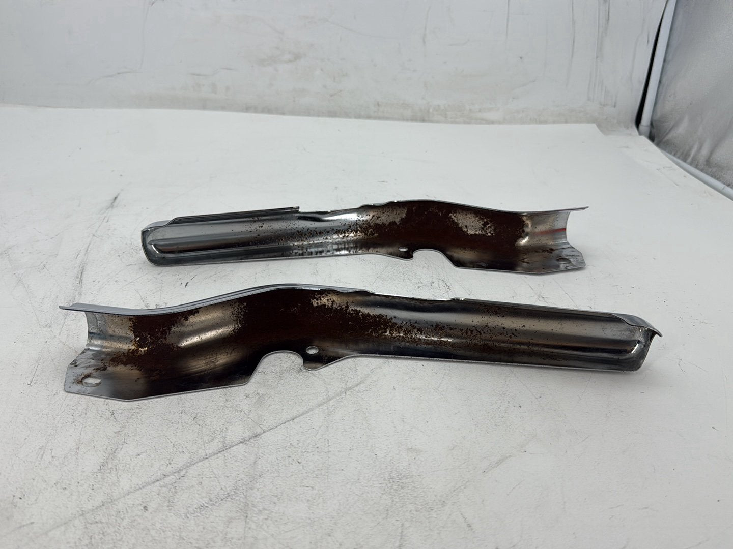 2003 Harley Electra Glide Touring Ultra FLHTCUI OEM Left Right Saddlebag Fender Struts Brackets