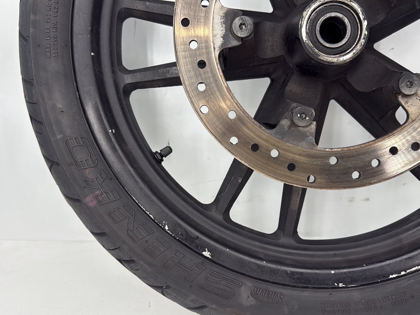 2007 - 2012 Harley-Davidson Dyna Super Glide Front Wheel Rim Tire  	40973-08