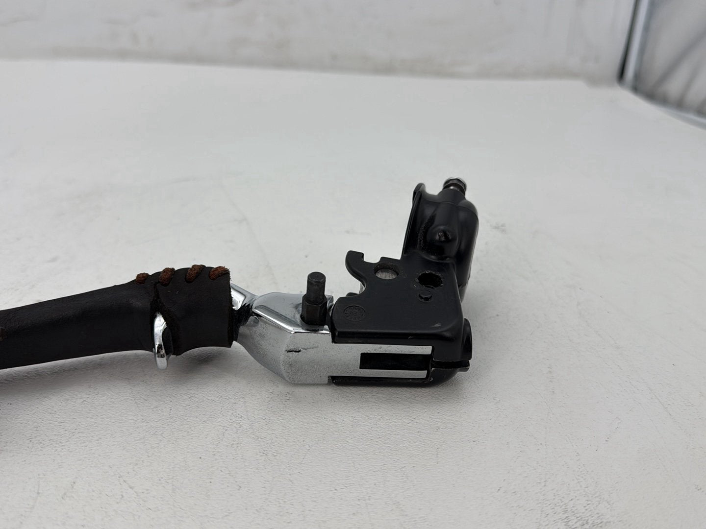2004 Harley Softail FLSTC Heritage Classic OEM Front Left Hand Clutch Control Lever