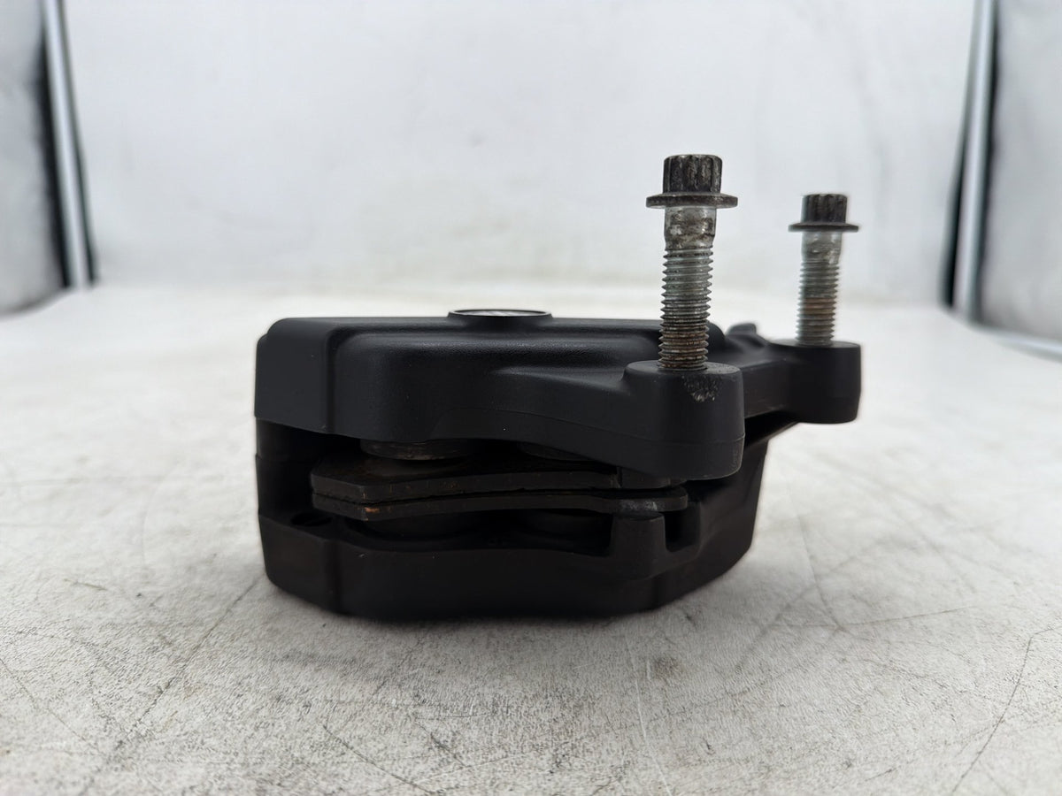 2010 Harley Electra Glide Touring Ultra OEM Front Right 1 Brake Caliper