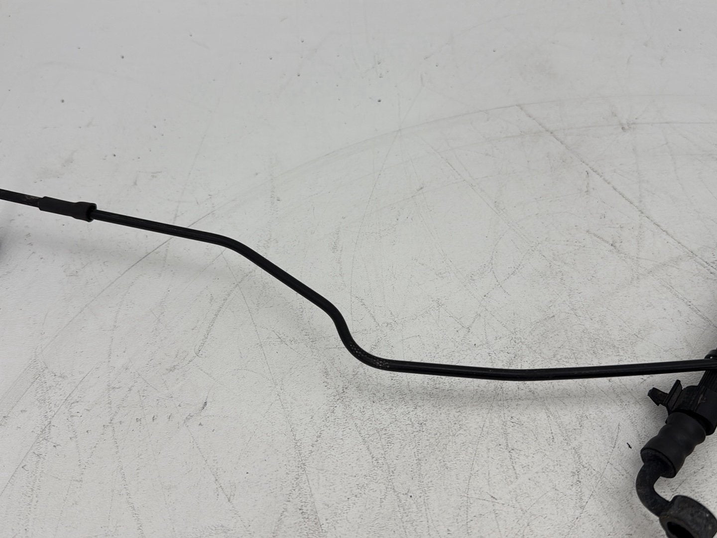 2013 Harley Electra Glide Touring Ultra FLHTCUI OEM Rear Brake Hose Line Pipe NON-abs