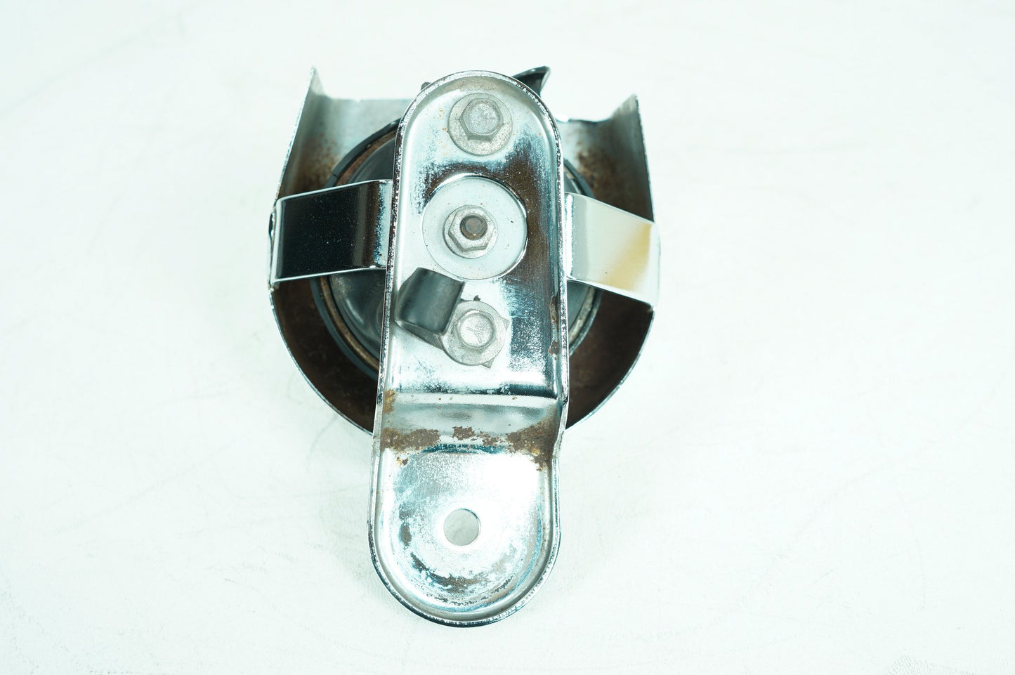 2007 - 2012 Harley-Davidson Touring Electra Glide Ultra Horn Signal Klaxon Chrome Cover 69060-90F