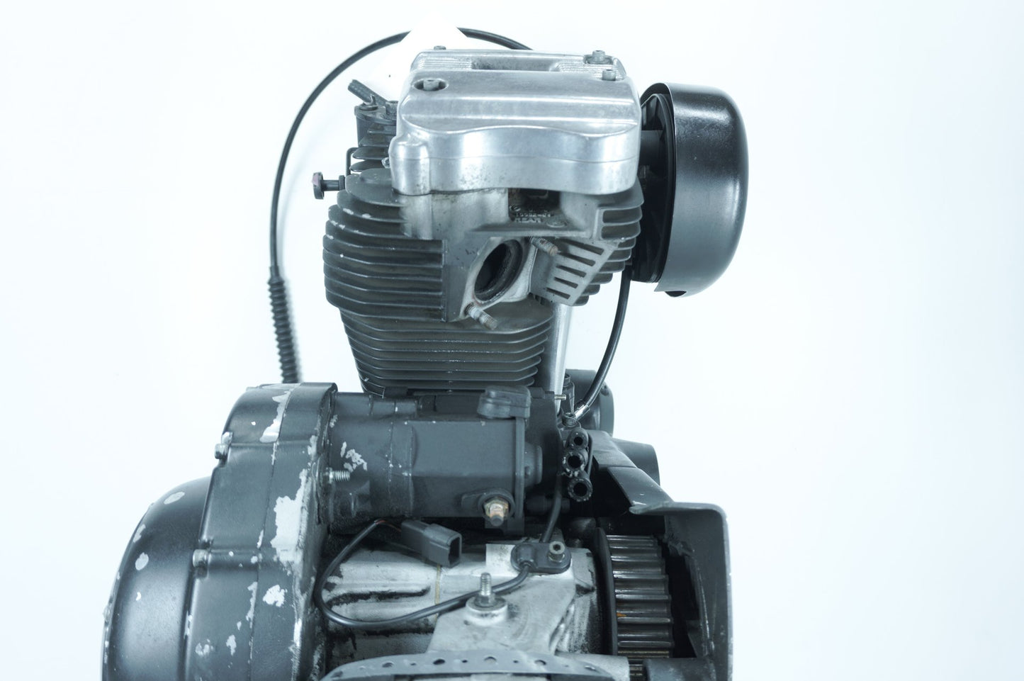 2004 - 2013 Harley-Davidson Sportster Base 883 CARB 883 Engine Motor Transmission  	16052-04