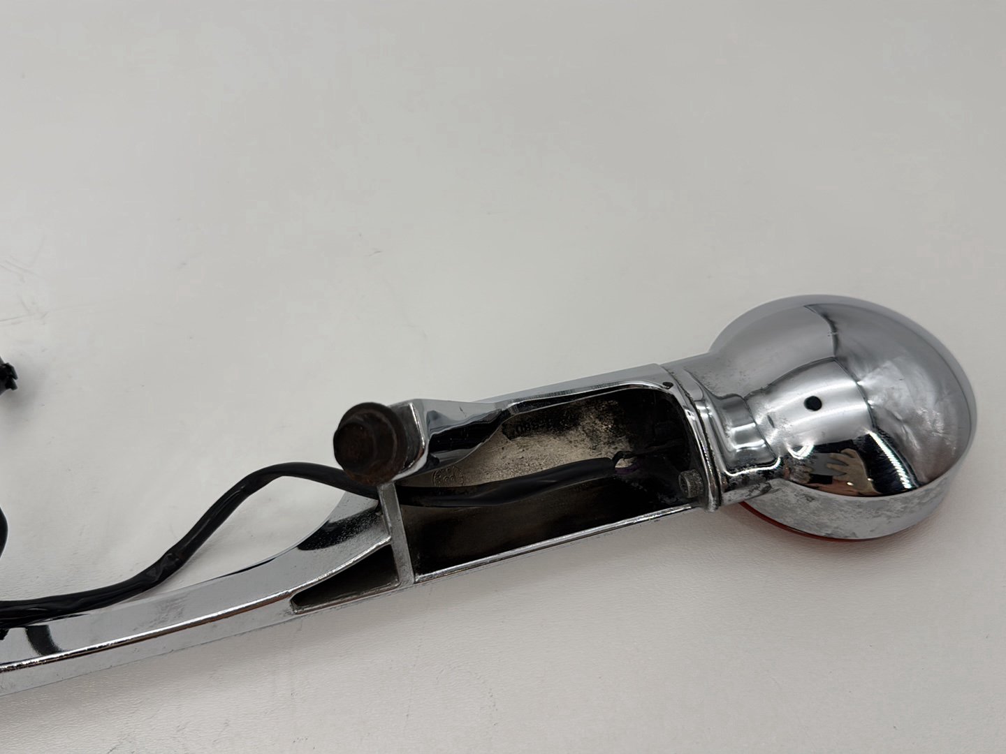 1999 - 2006 Harley-Davidson Touring Electra Glide Classic Rear Left & Right Turn Signals 68510-74C