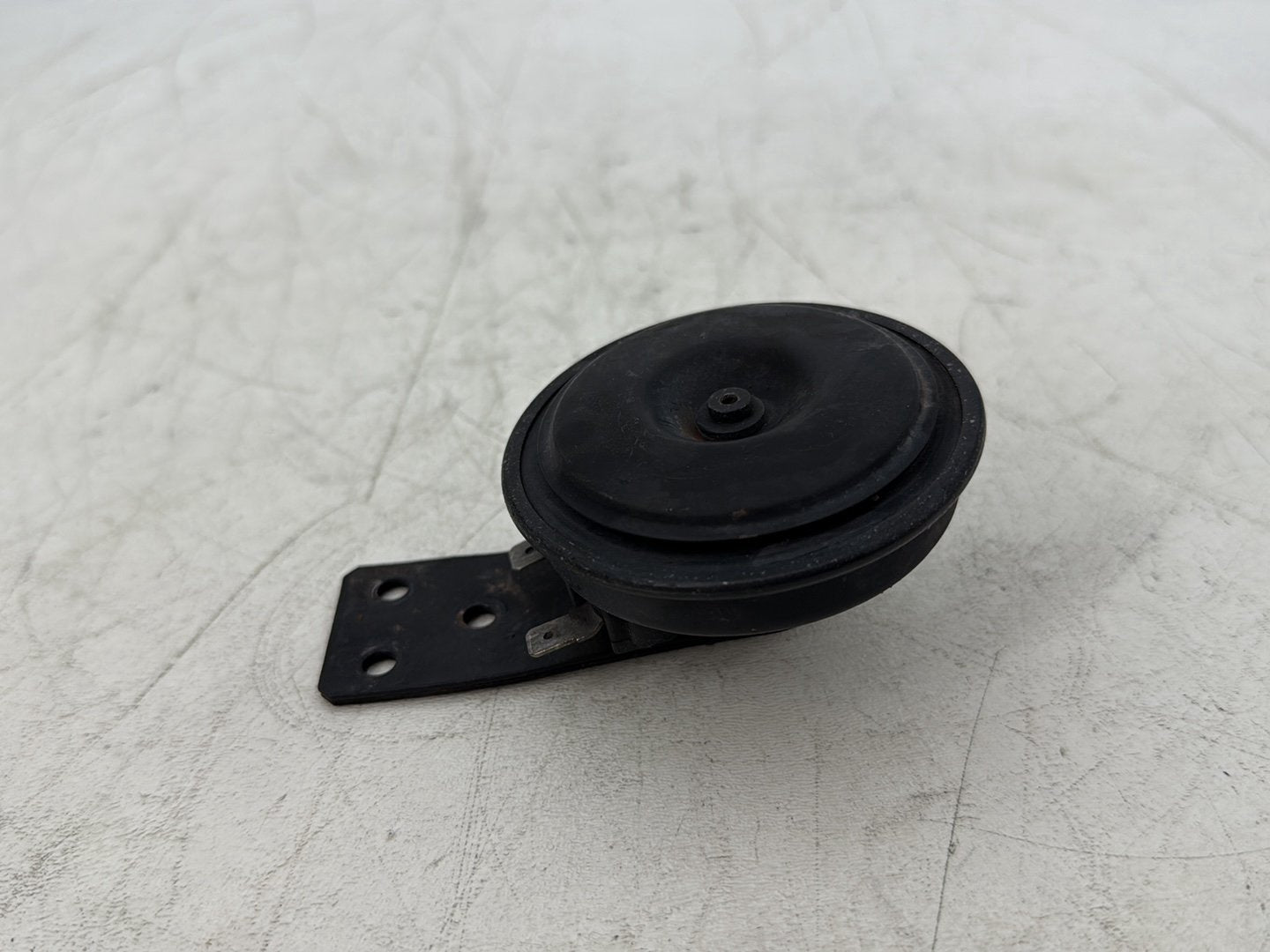 2008 Harley Sportster XL883L 883 Low OEM Signal Horn Klaxon Beep 69043-96B
