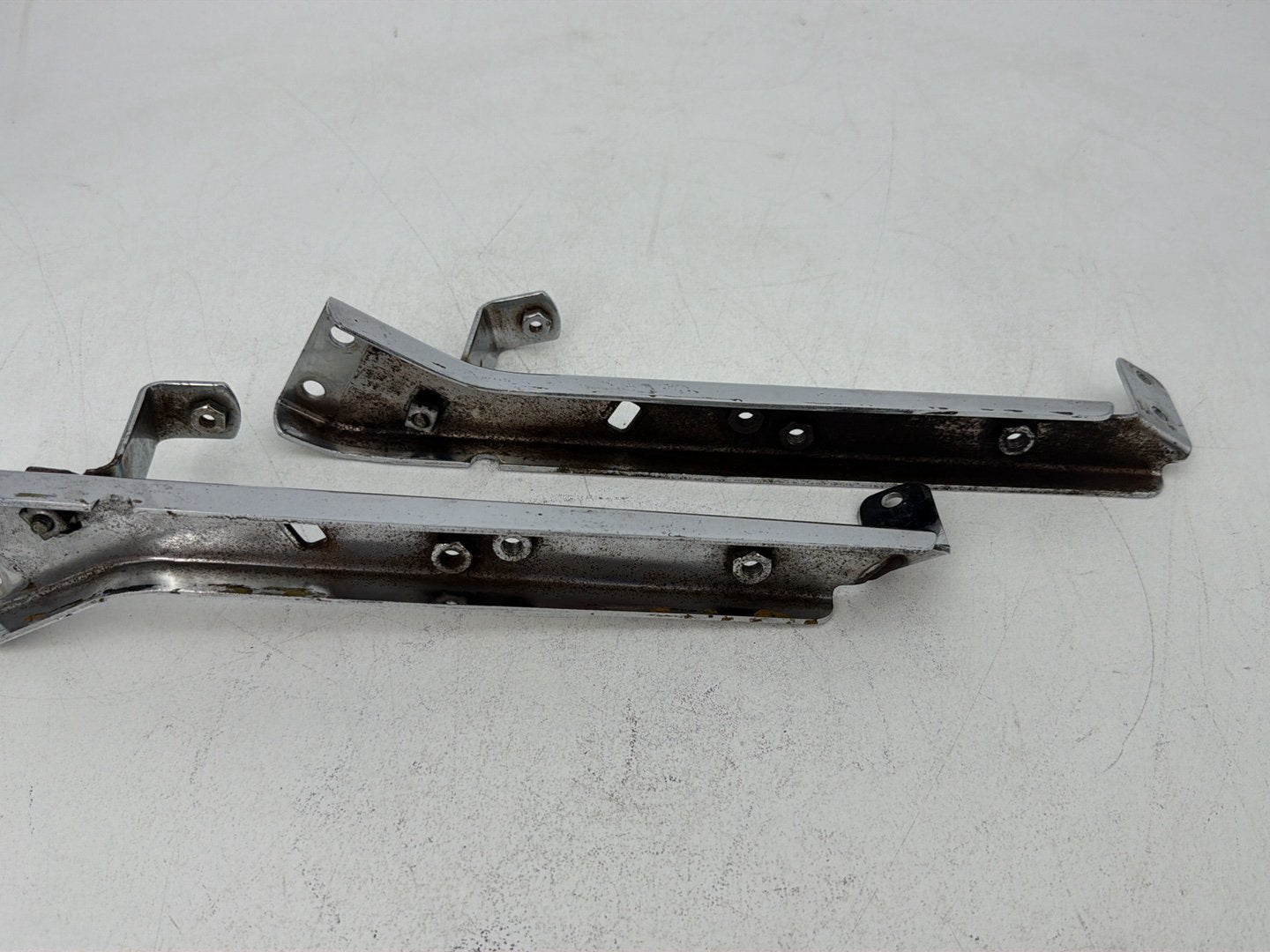 1984 - 1998 Harley-Davidson Touring Electra Glide Classic Left & Right Saddlebag Mount Brackets 90718-79C