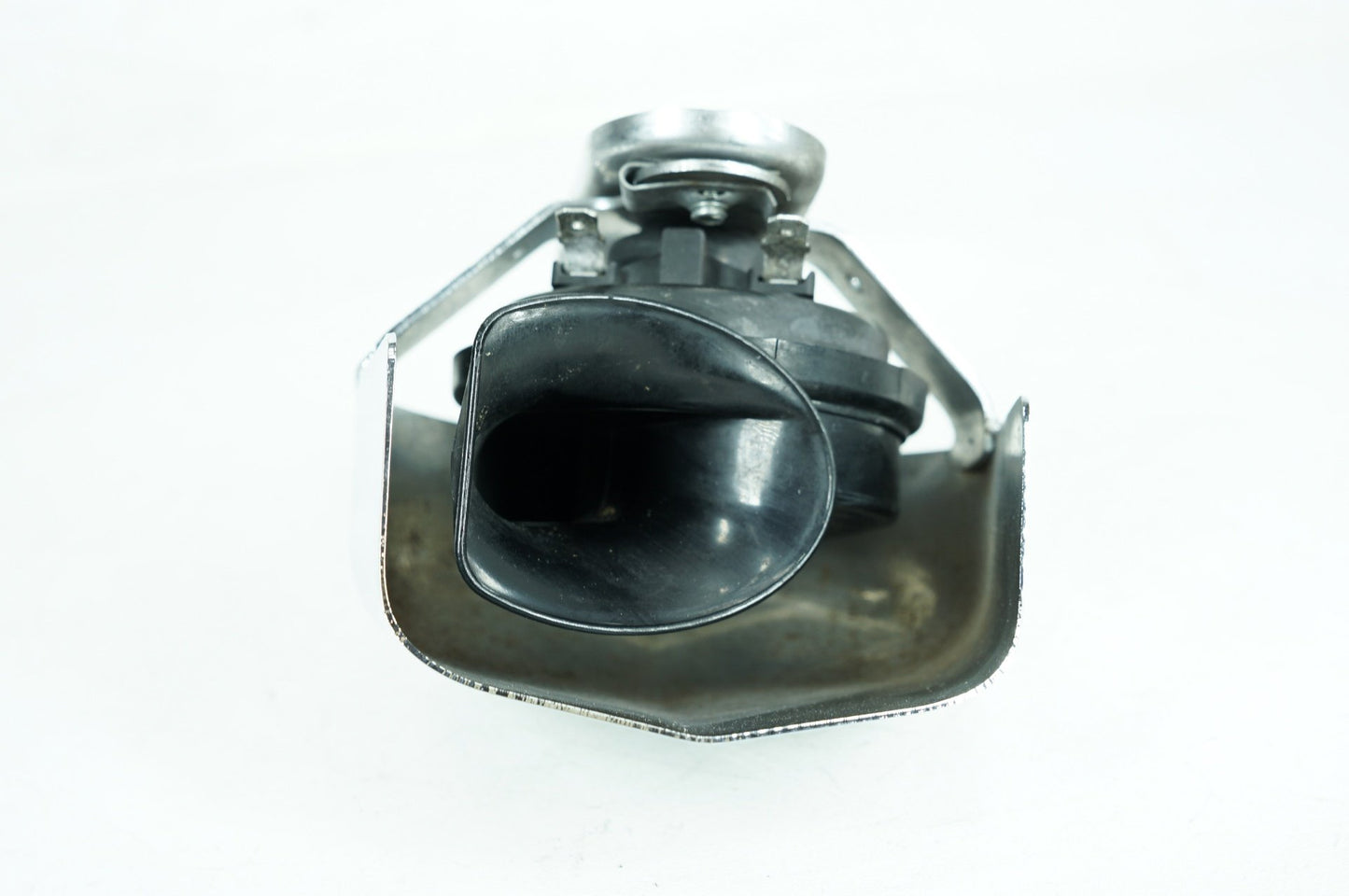 2007 - 2011 Harley-Davidson Touring Road King Classic Horn Signal Klaxon Chrome Cover 69012-93A
