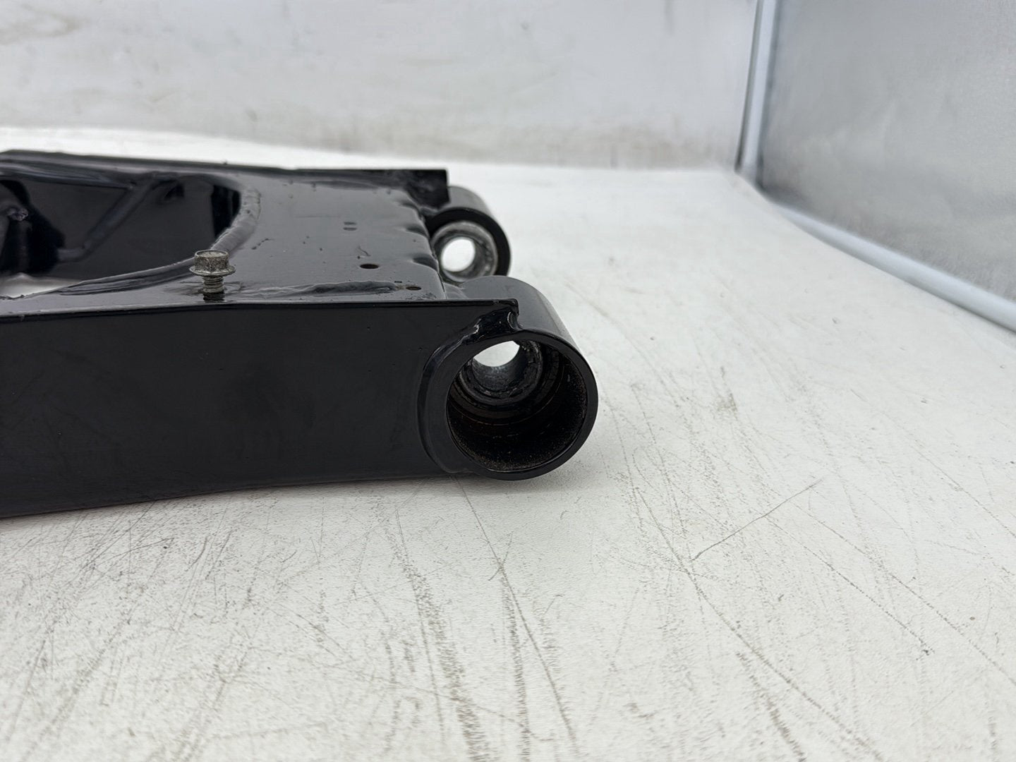 2007 Harley Touring FLHTCUI Electra Glide Ultra OEM Rear Fork Swingarm Swing Arm
