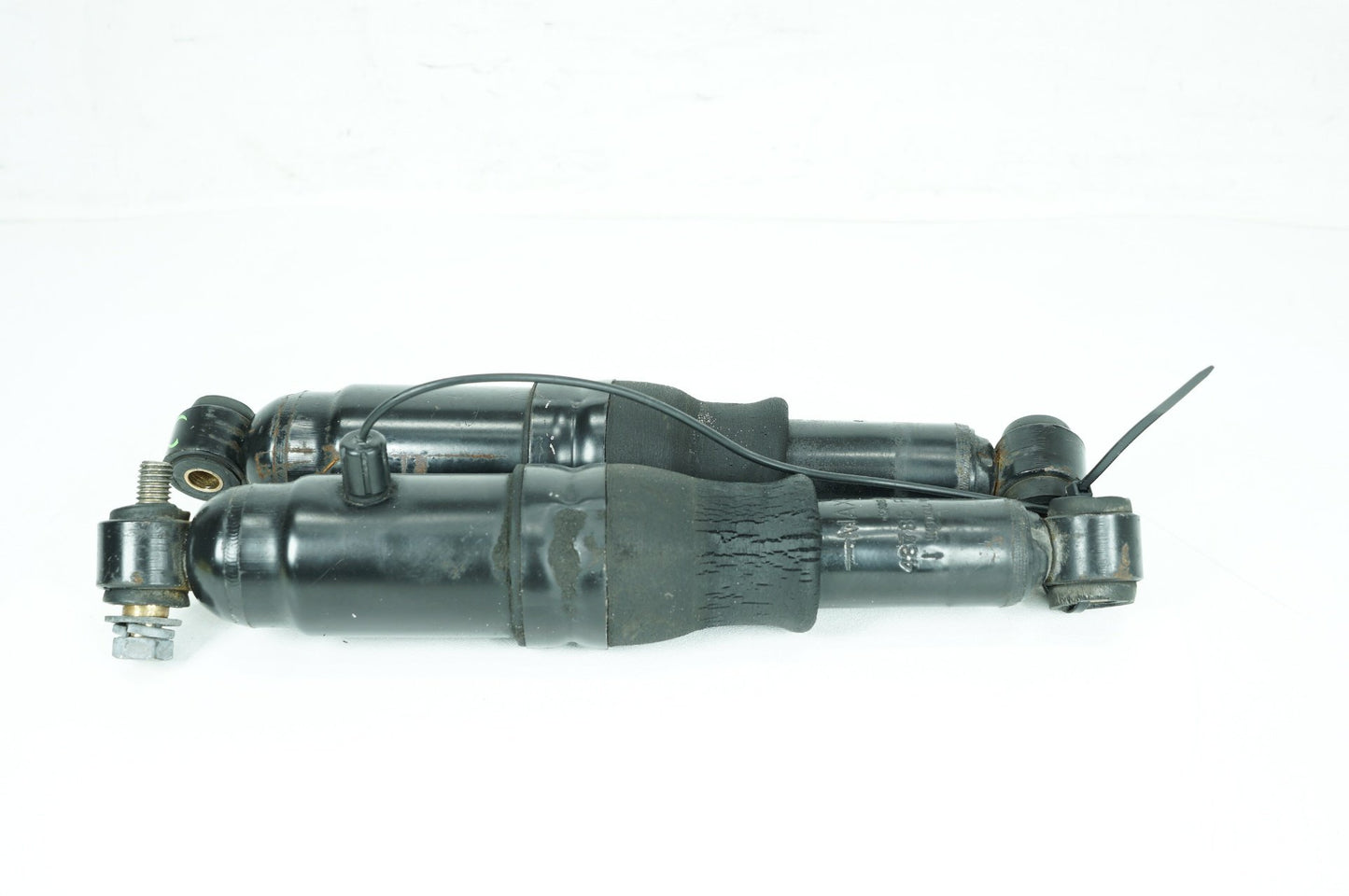 2008 - 2016 Harley-Davidson Touring Street Glide Rear Left Right Shock Absorbers 48785