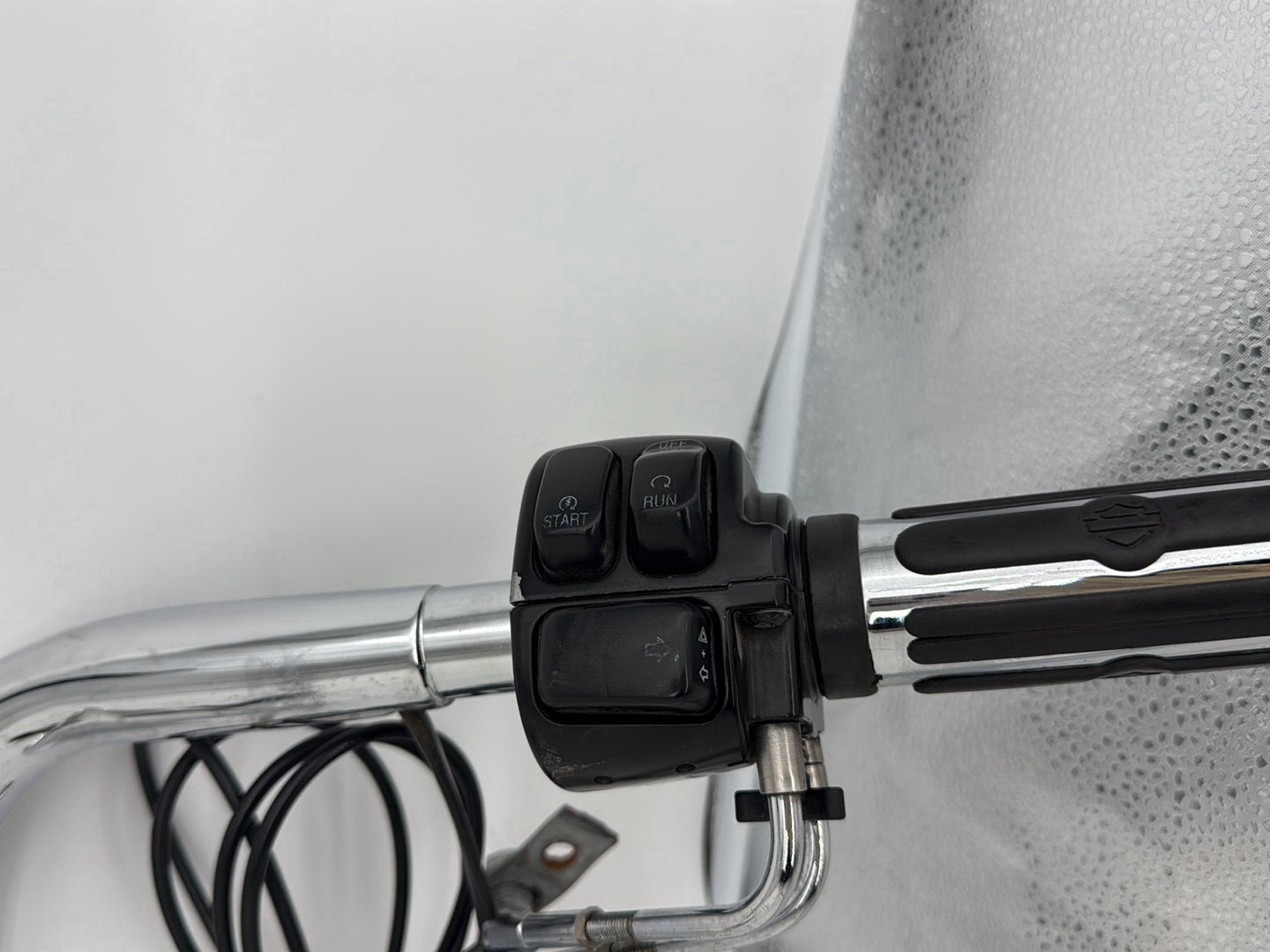 1999 - 2006 Harley-Davidson Softail Heritage Handlebars Left Right Switches Controls   56102-99 , 71589-96B ,  71590-96