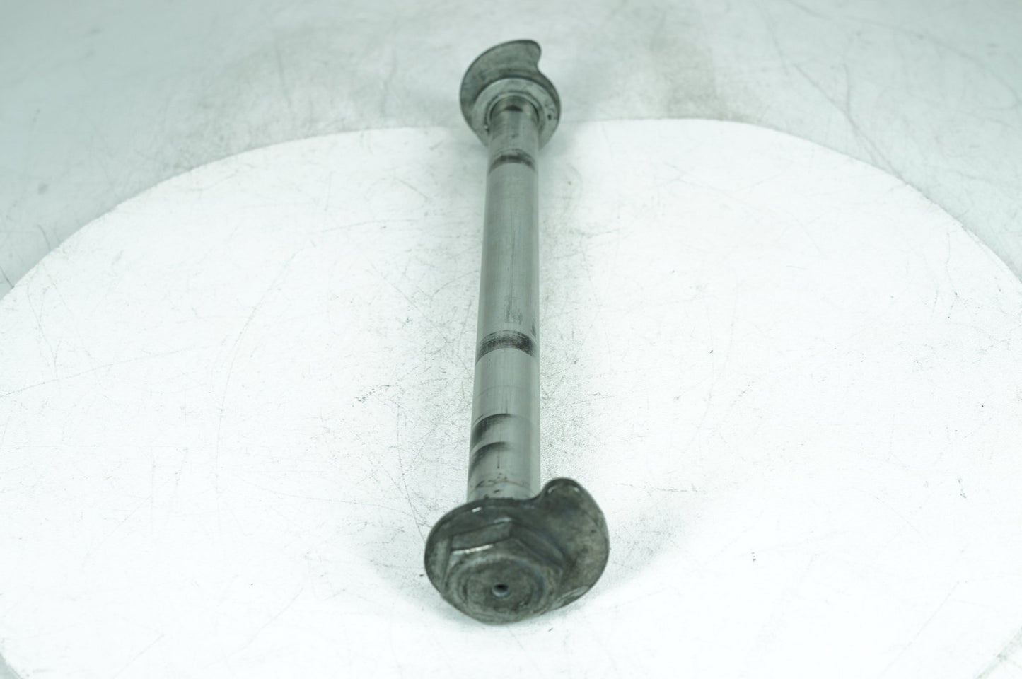 2007 - 2012 Harley-Davidson Touring Electra Glide Ultra Rear Wheel Axle Bolt Shaft 41056-09