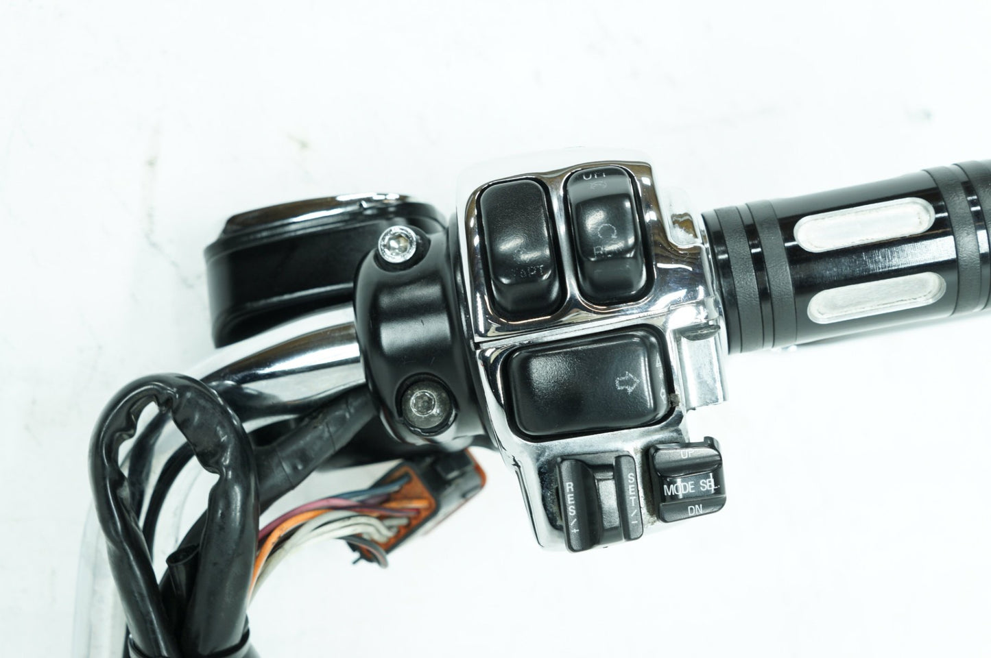1999 - 2006 Harley-Davidson Touring Electra Glide Ultra Handlebars Left Right Switches Controls 55924-97, 45013-96D
