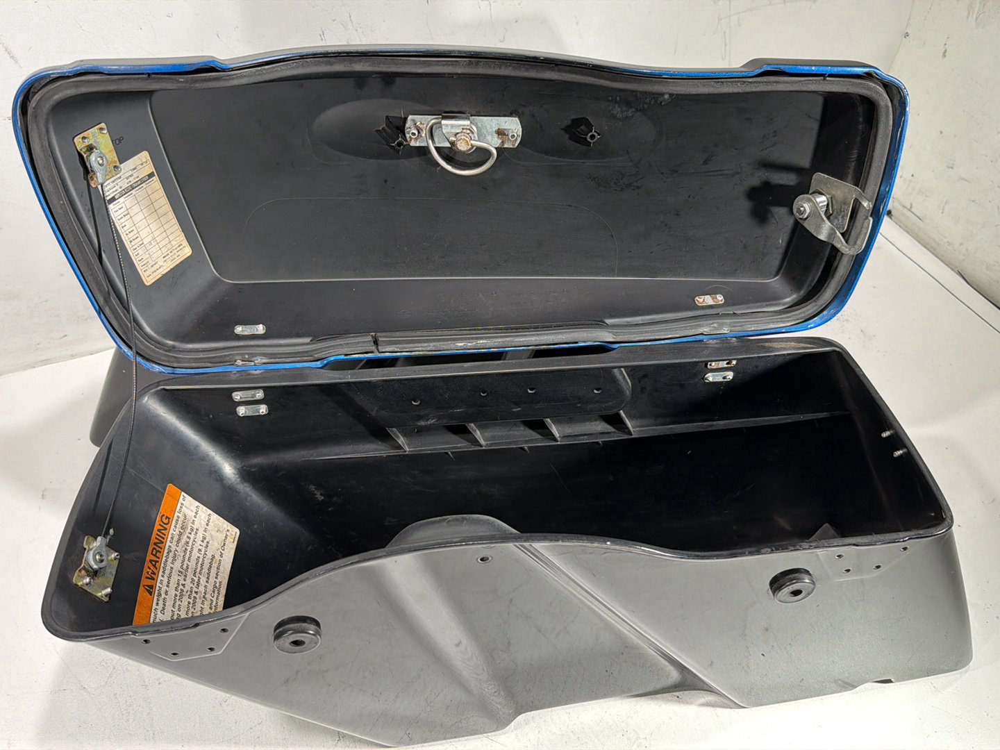 2009 Harley Road King Touring Police OEM Left Right Saddlebags Luggage NOKey