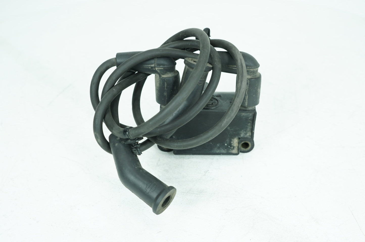 2008 - 2016 Harley-Davidson Touring Road Glide Ultra Ignition Coil Spark Plugs Cable 31696-07A